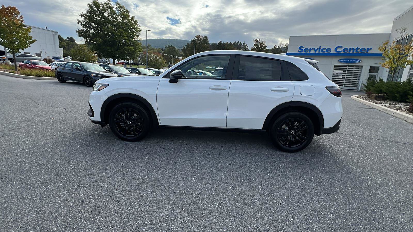 New 2026 Honda HR-V Sport image 7