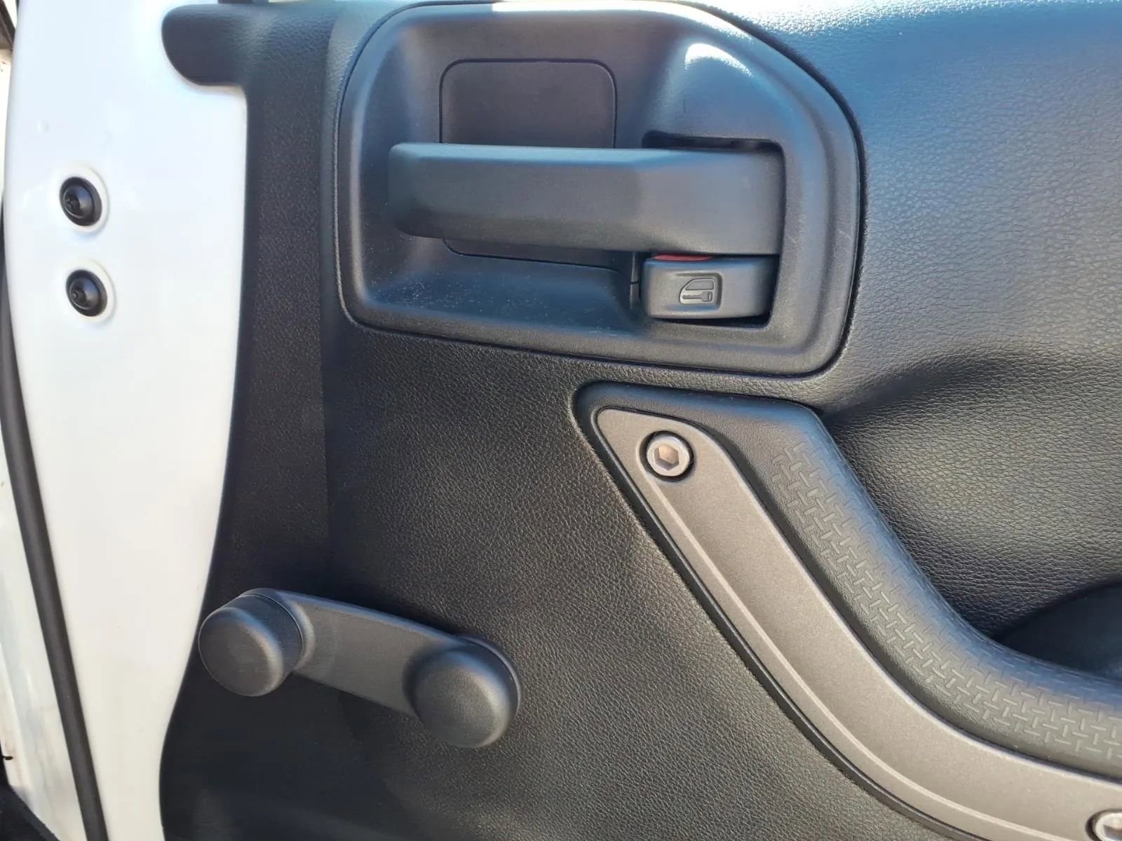 Used 2016 Jeep Wrangler Unlimited Sport image 13