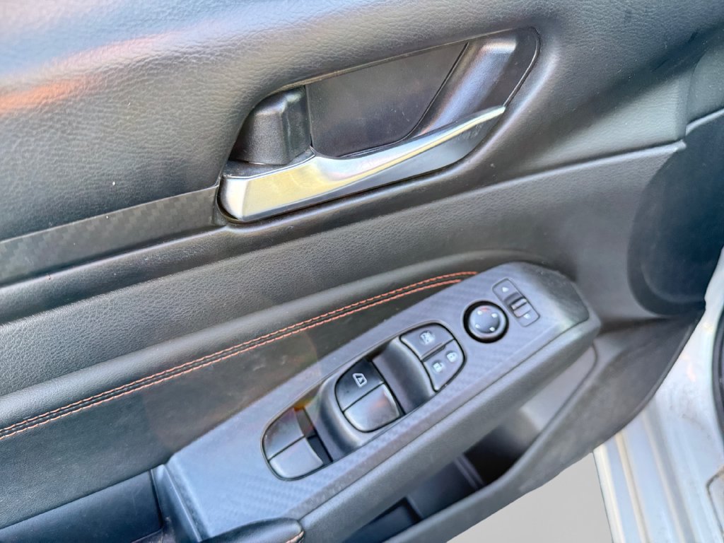 Used 2021 Nissan Altima 2.5 SR AWD/4WD image 18