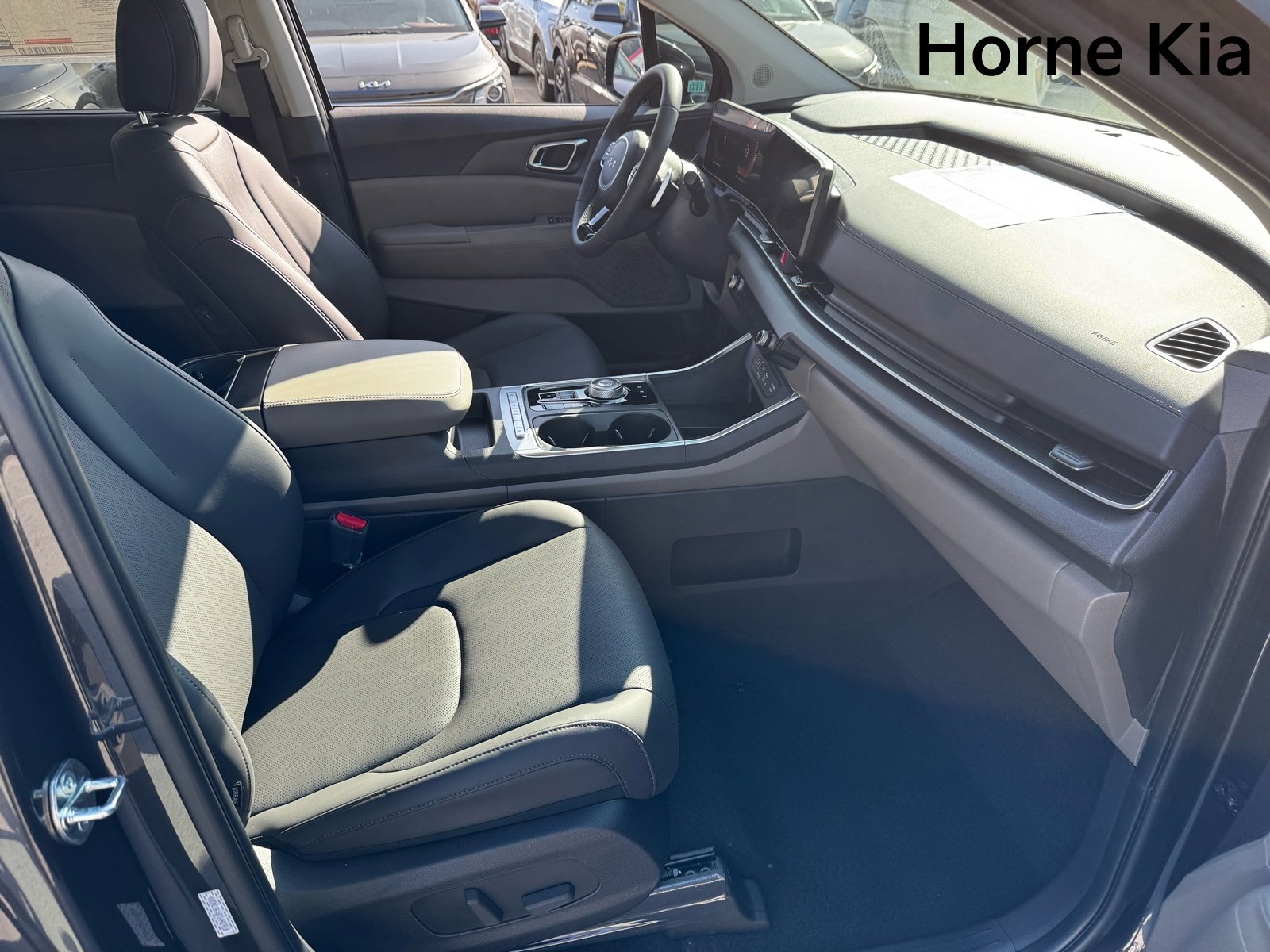 New 2026 Kia Carnival EX image 21