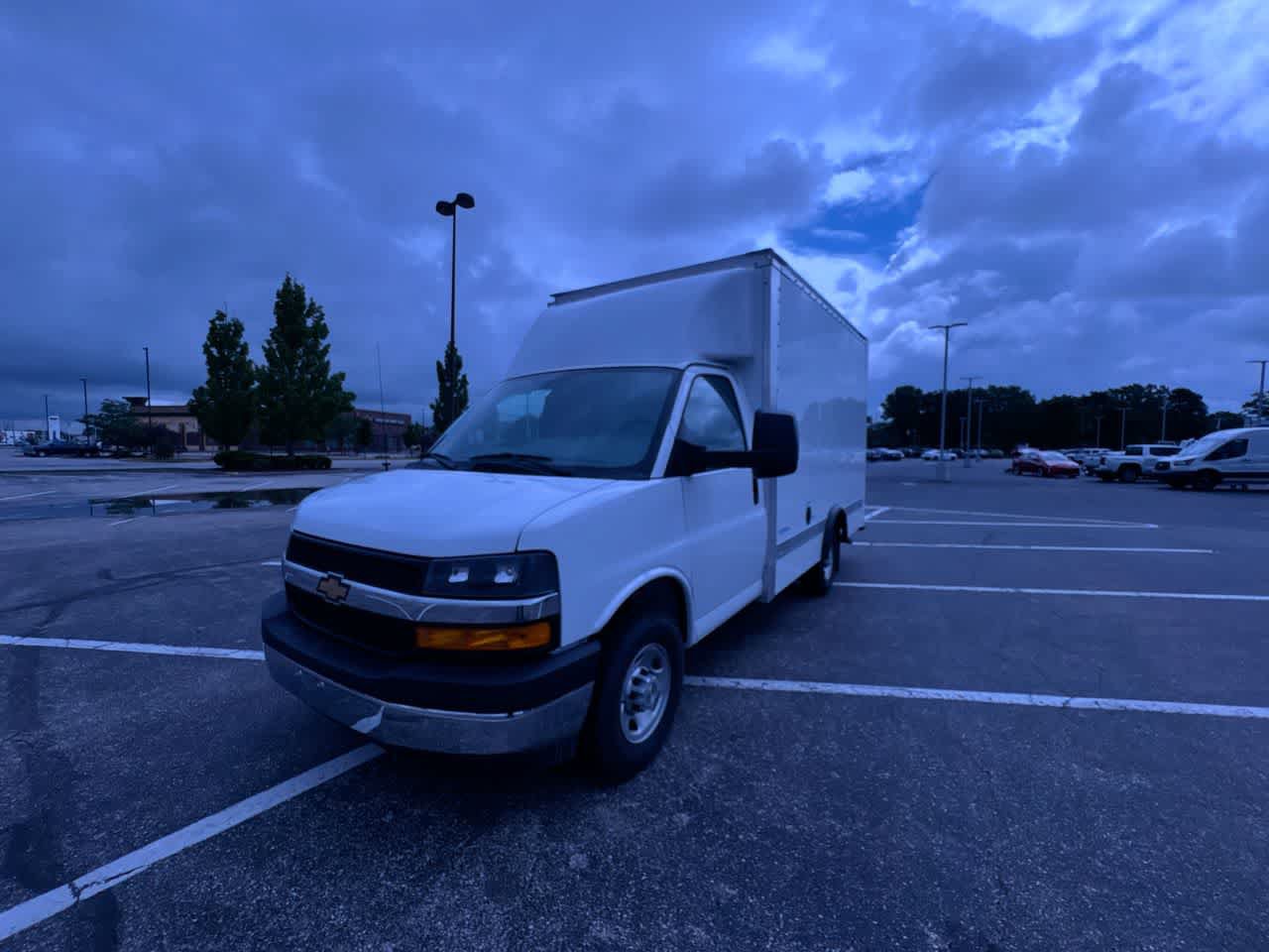 New 2025 Chevrolet Express 3500 w/ Power Convenience Package RWD image 4