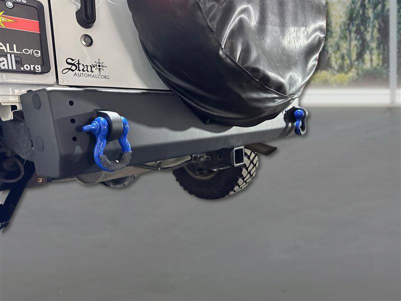 Used 2015 Jeep Wrangler Rubicon w/ Power Convenience Group image 17