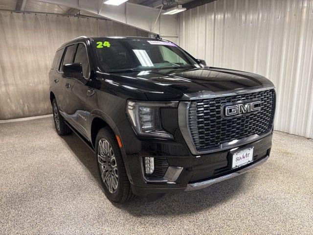 Used 2024 GMC Yukon Denali Ultimate AWD/4WD image 2