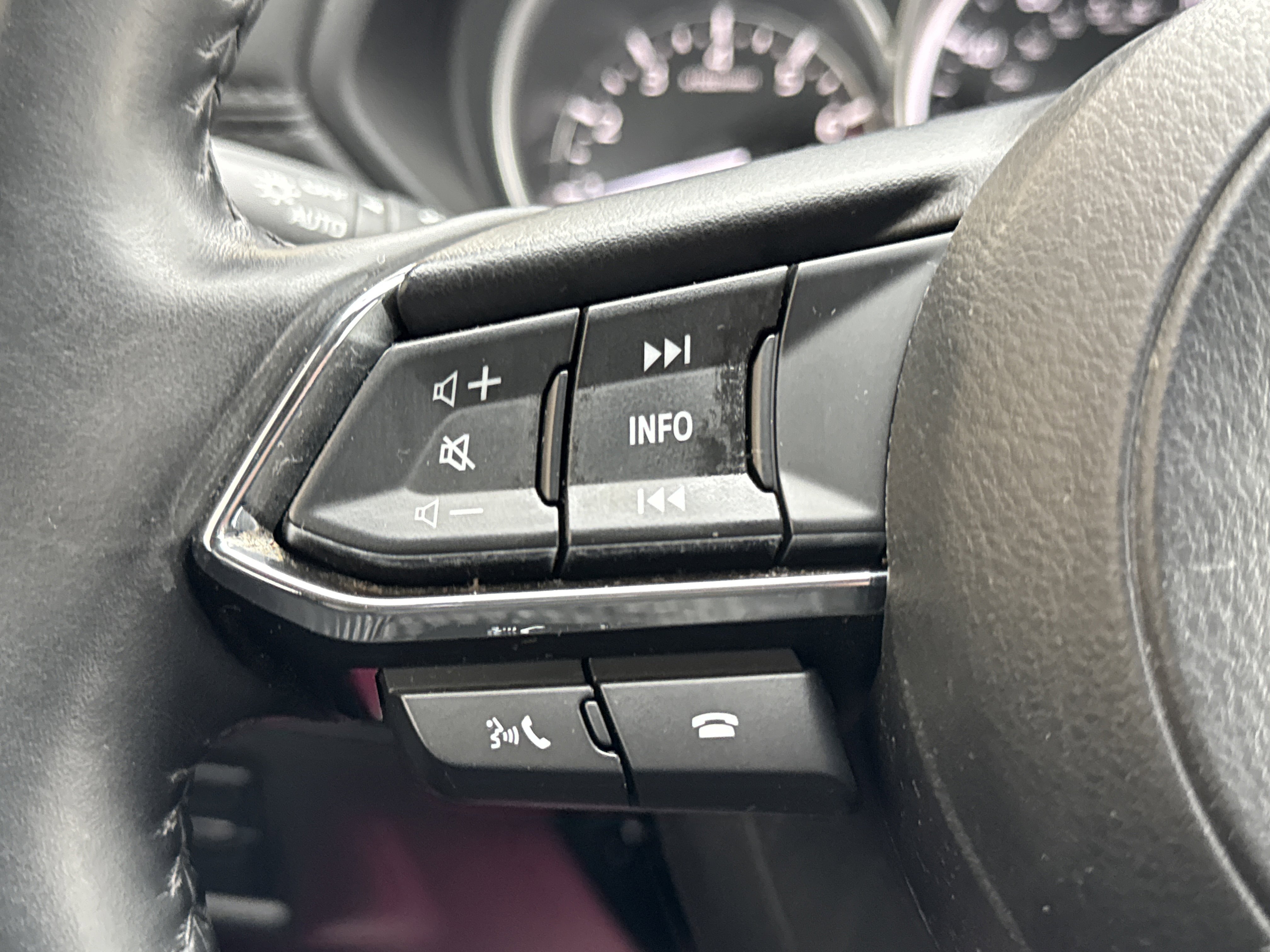 Used 2024 MAZDA CX-5 AWD 2.5 S w/ Select Package image 17