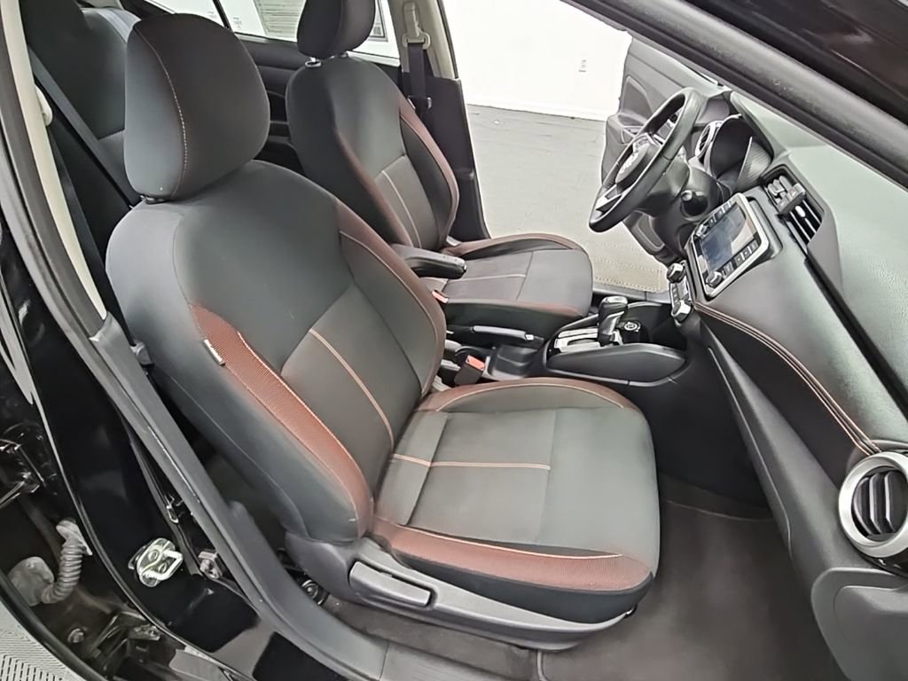 Used 2021 Nissan Versa SR w/ Convenience Package image 33