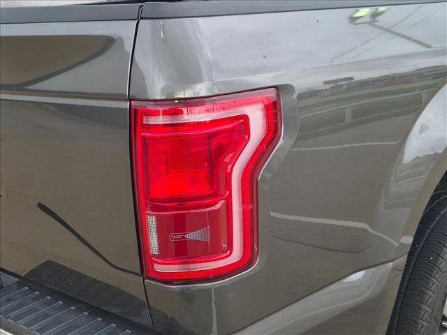 Used 2017 Ford F150 XLT w/ Equipment Group 302A Luxury AWD/4WD image 18