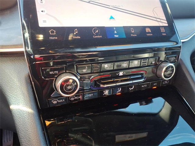 Certified 2022 Jeep Grand Cherokee L Overland w/ Luxury Tech Group IV image 9