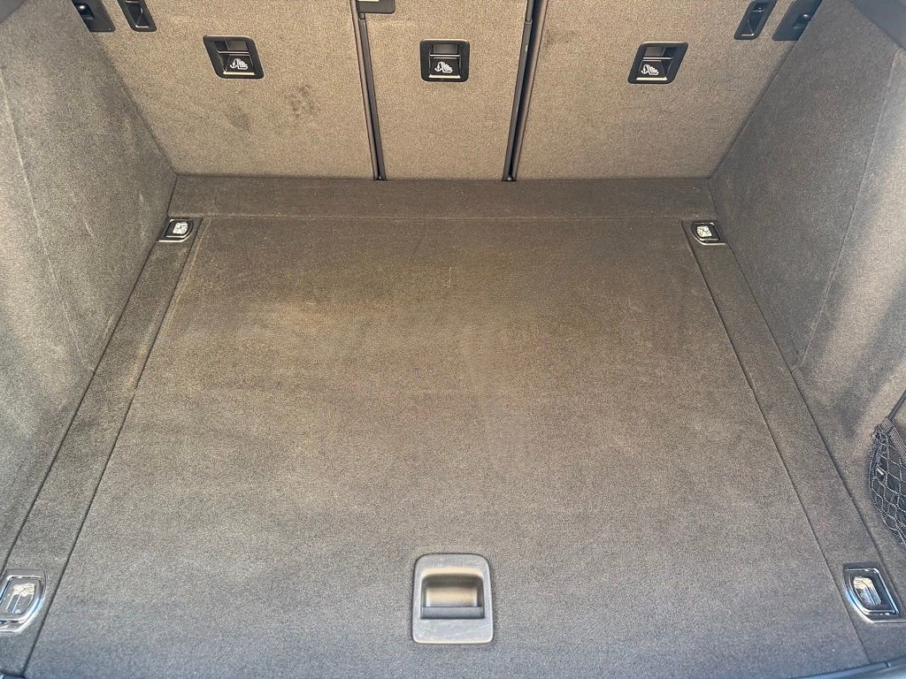 Certified 2025 Porsche Macan image 25