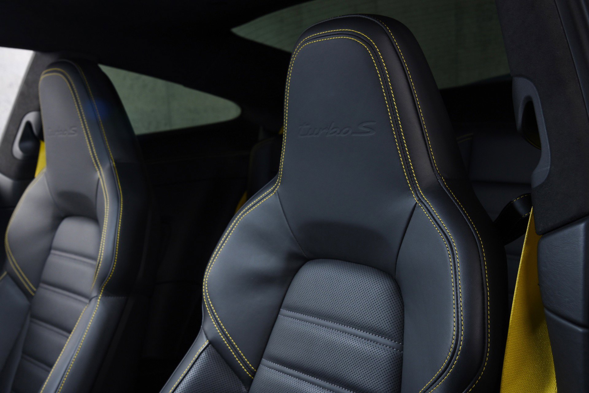 Used 2021 Porsche 911 Turbo S image 15