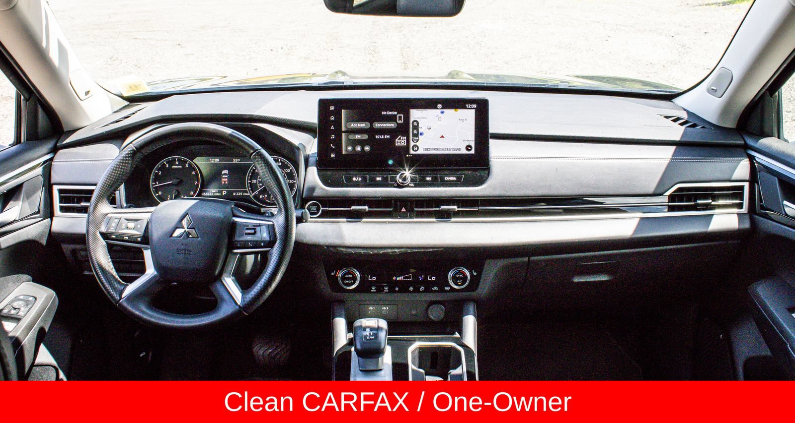 Used 2025 Mitsubishi Outlander SE AWD/4WD image 13