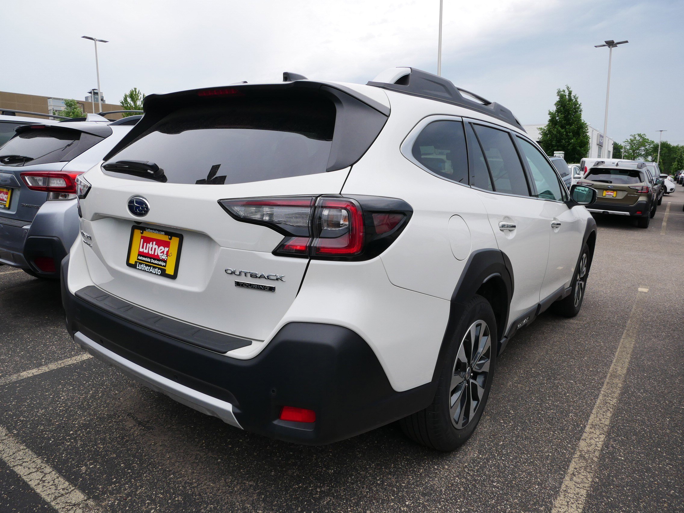 Used 2024 Subaru Outback Touring AWD/4WD image 5
