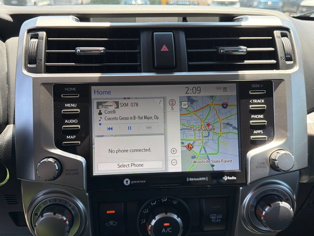 Used 2021 Toyota 4Runner SR5 Premium w/ Moonroof Package AWD/4WD image 24