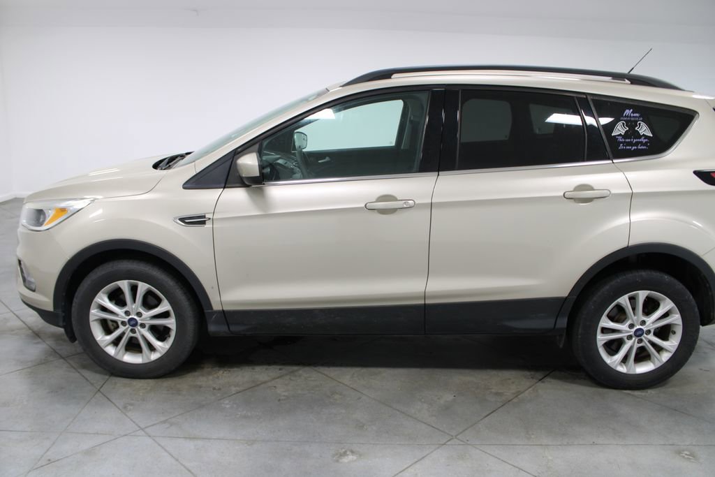 Used 2018 Ford Escape SE image 6