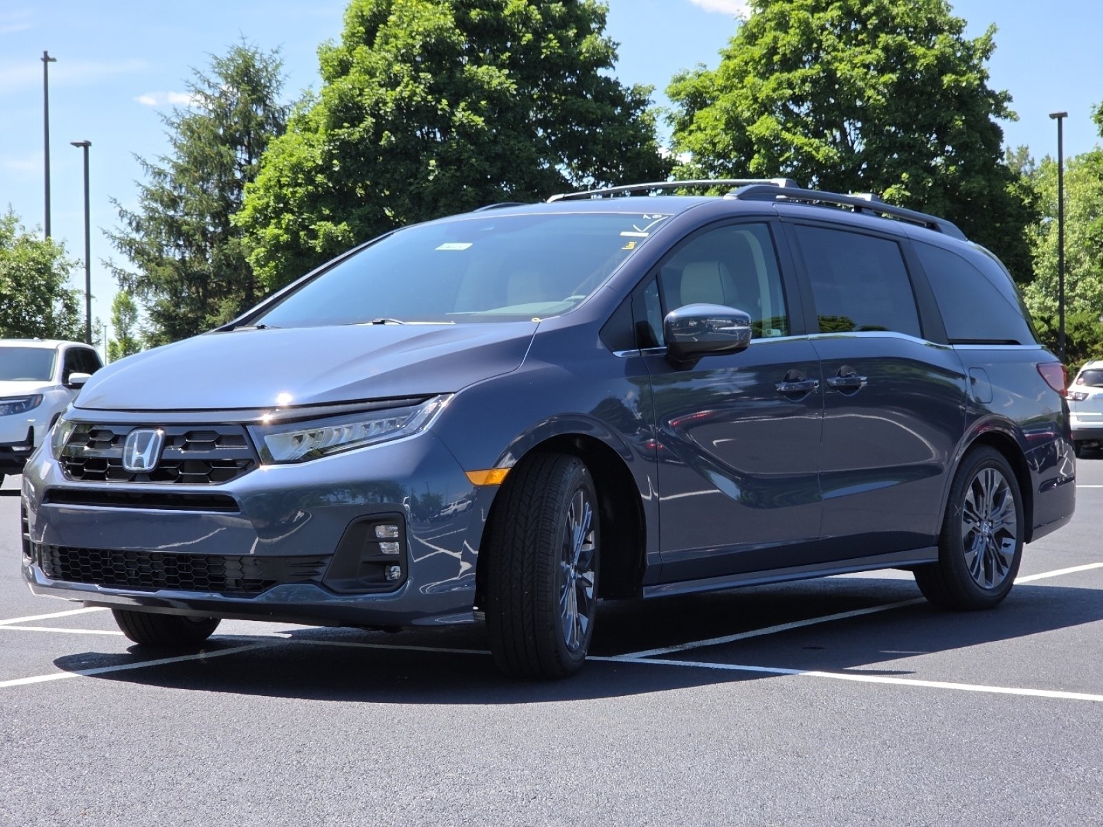 New 2026 Honda Odyssey Touring image 19