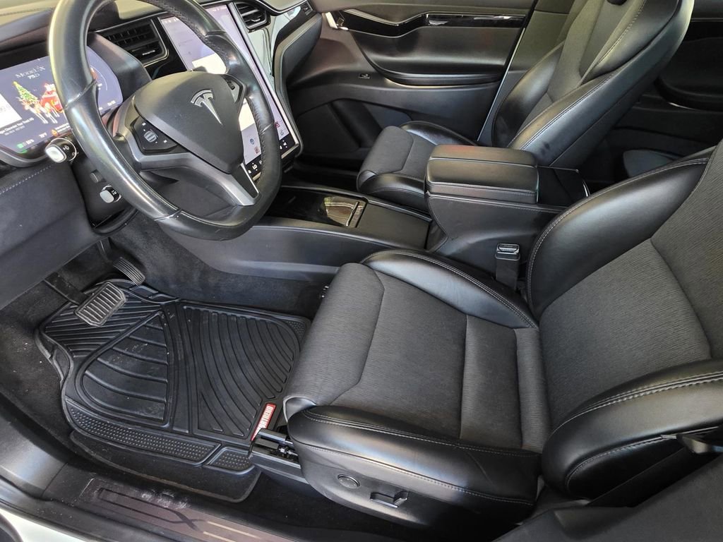 Used 2018 Tesla Model X 75D AWD/4WD image 8