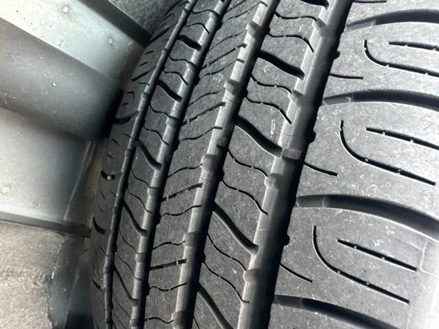Used 2018 Ford Escape SE FWD image 9