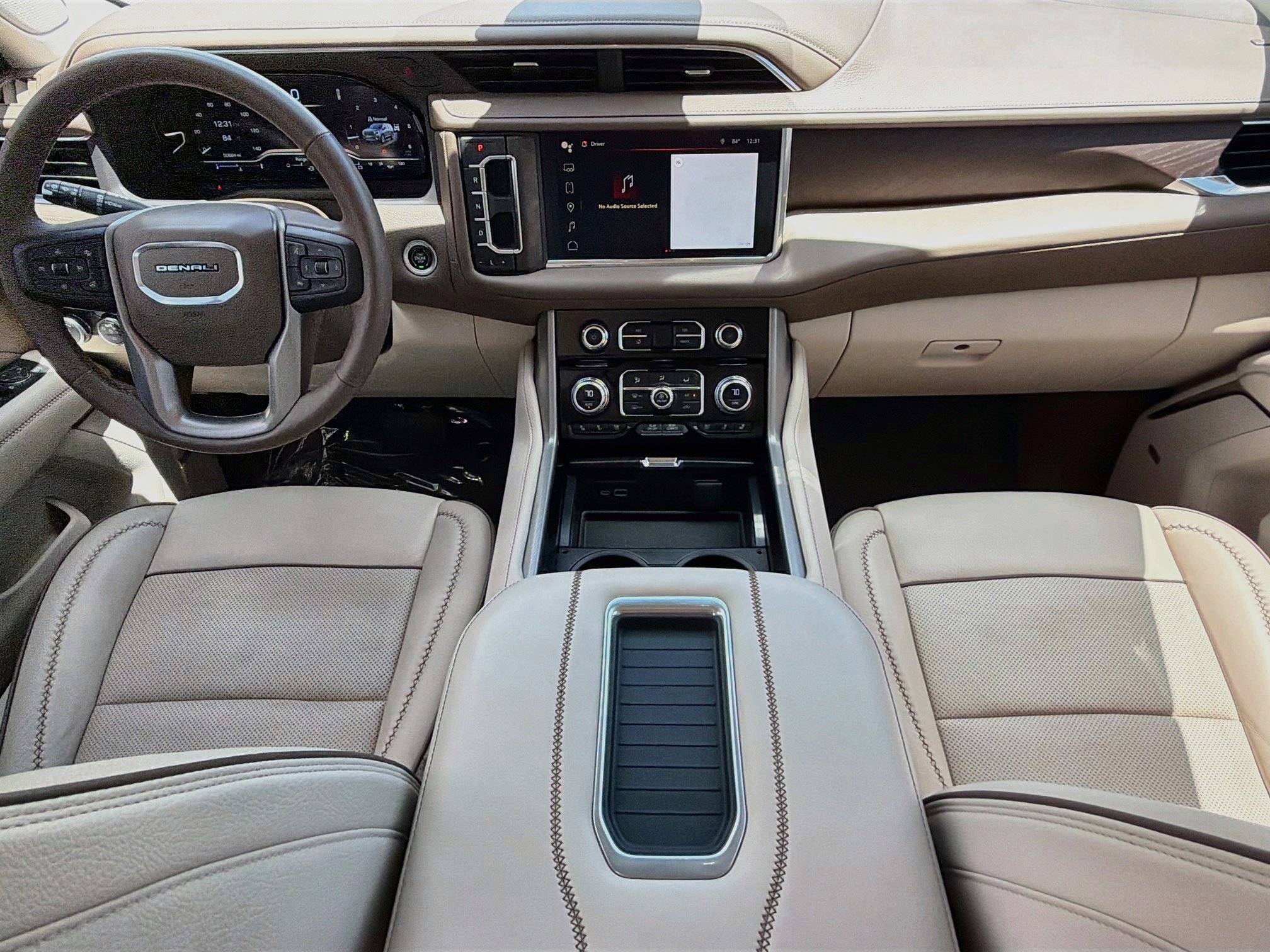 Used 2023 GMC Yukon Denali AWD/4WD image 17