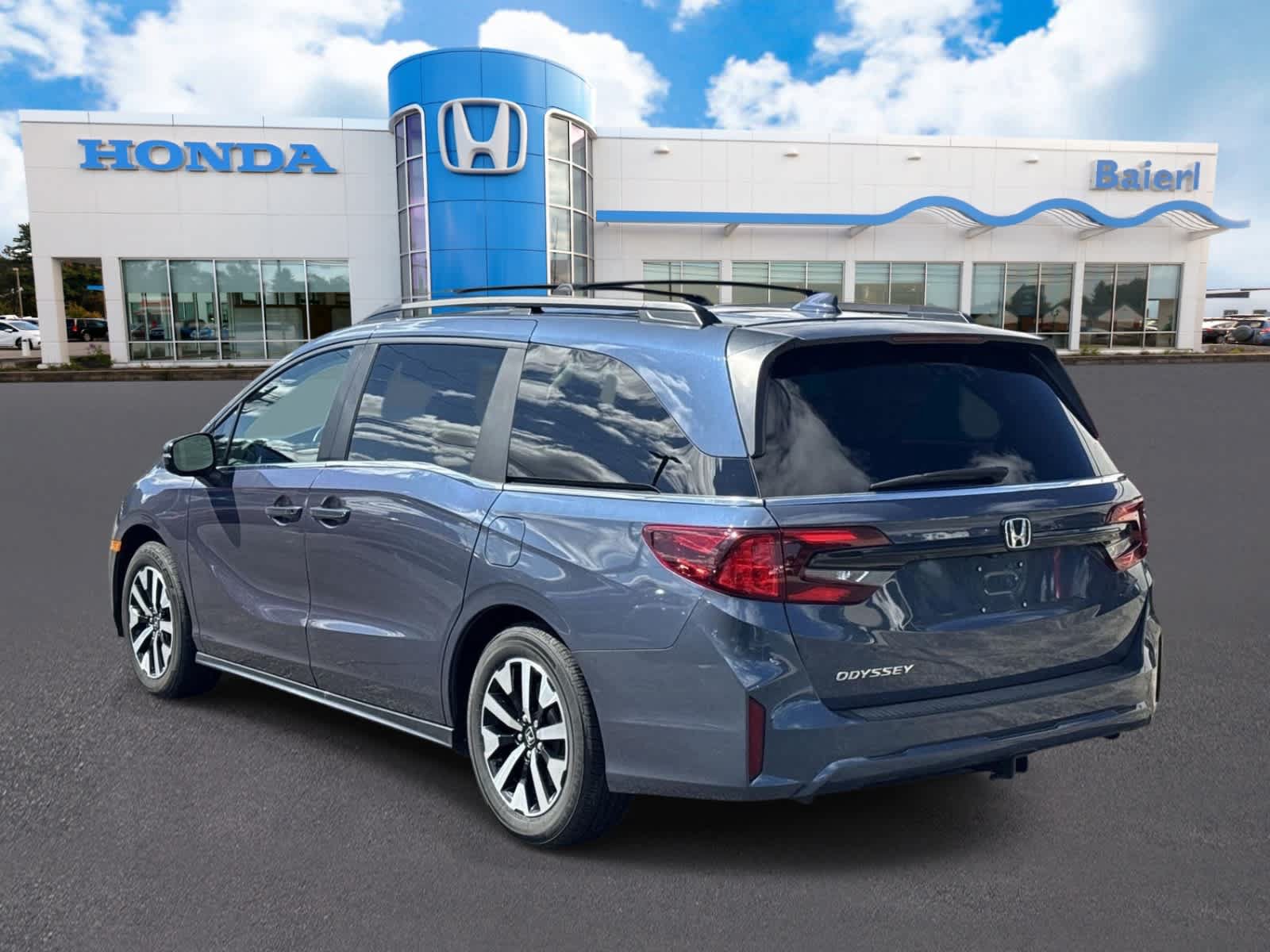 Used 2026 Honda Odyssey EX-L image 3