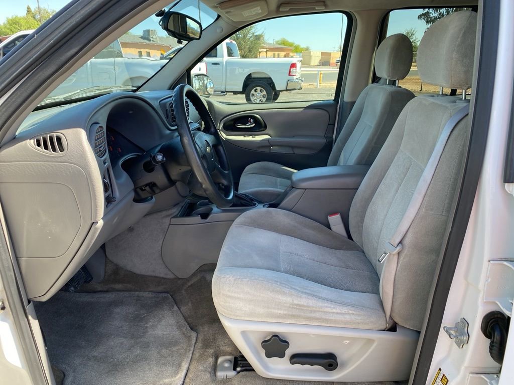 Used 2005 Chevrolet TrailBlazer LS w/ LS Preferred Equipment Group image 16