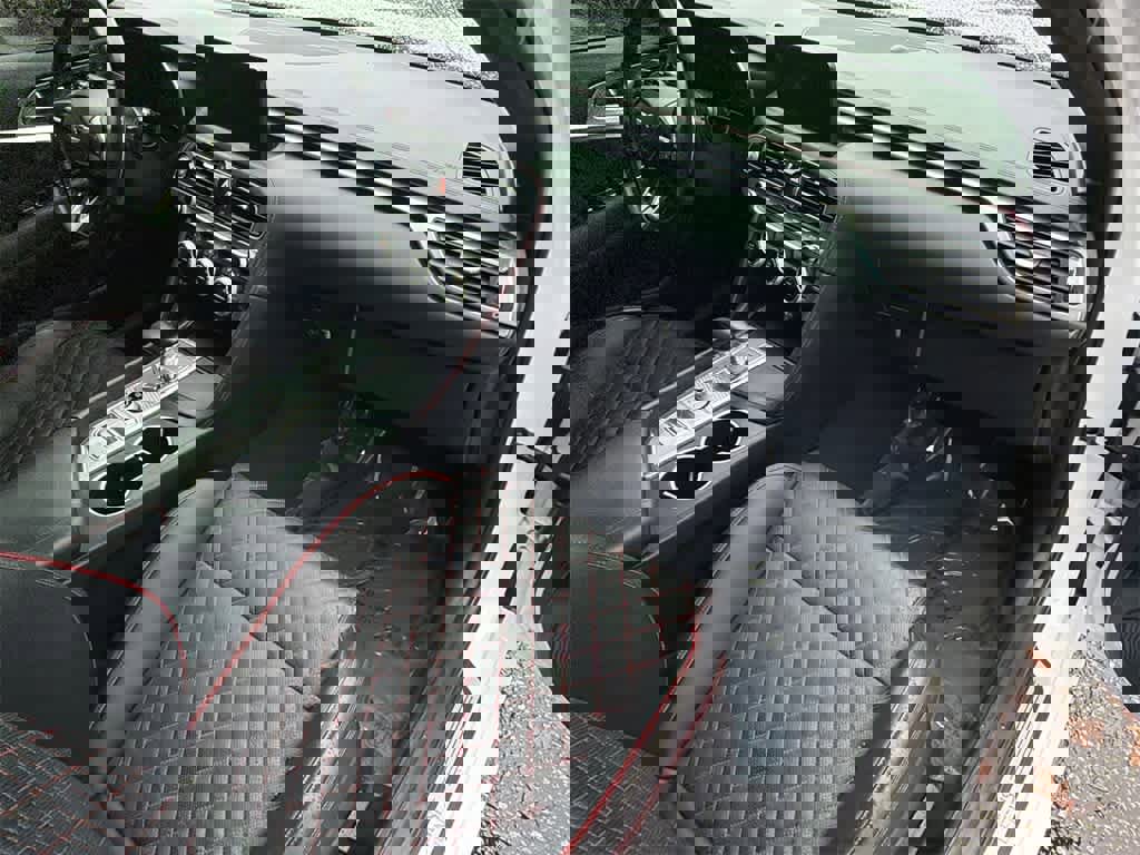 Used 2023 Genesis G70 3.3T w/ Sport Prestige Package image 13