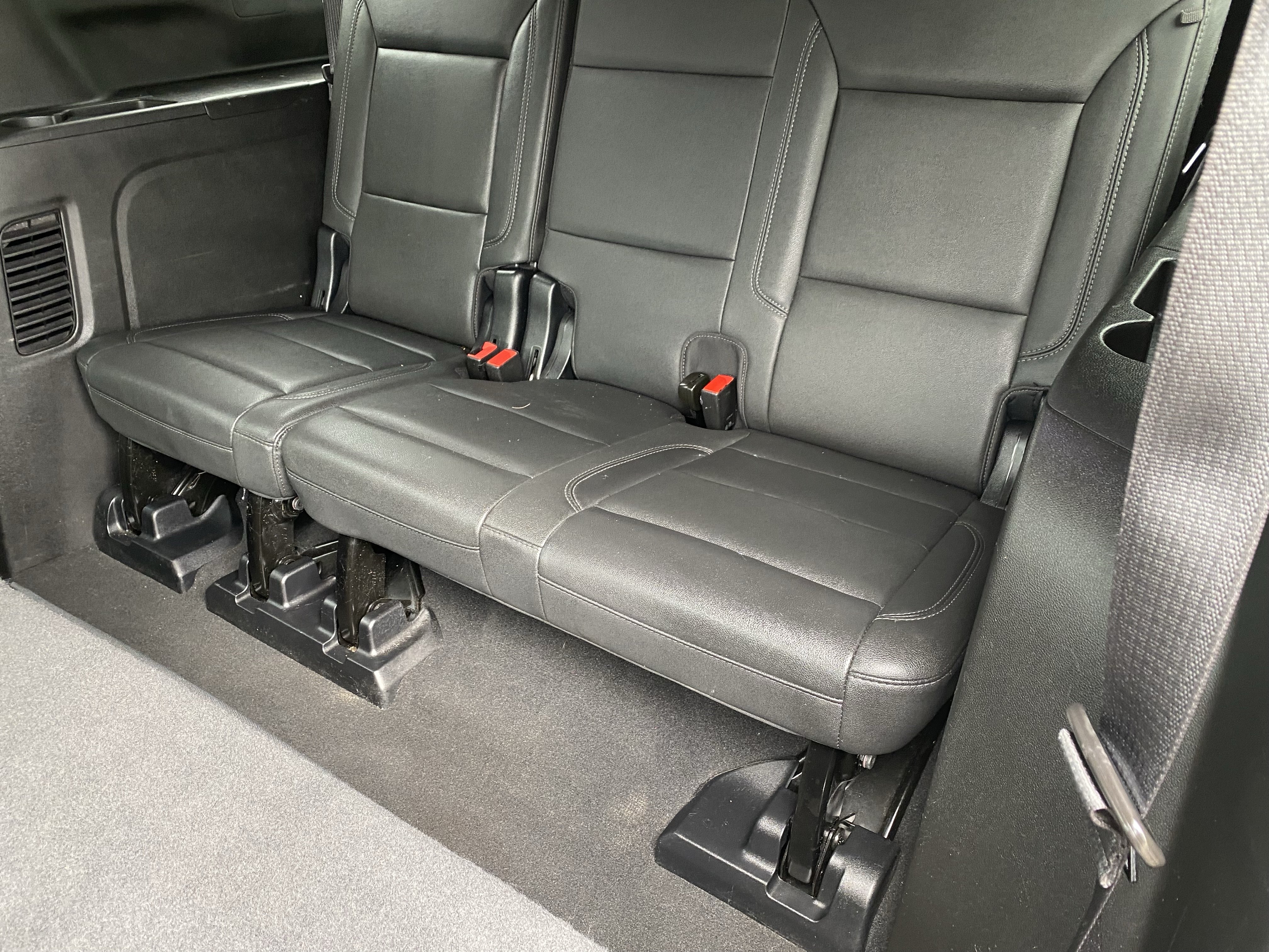 Used 2023 Chevrolet Suburban LT AWD/4WD image 17