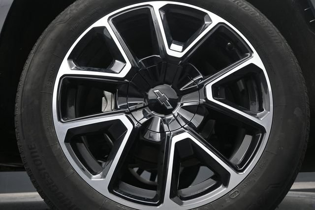 Used 2024 Chevrolet Tahoe RST w/ Luxury Package RWD image 9