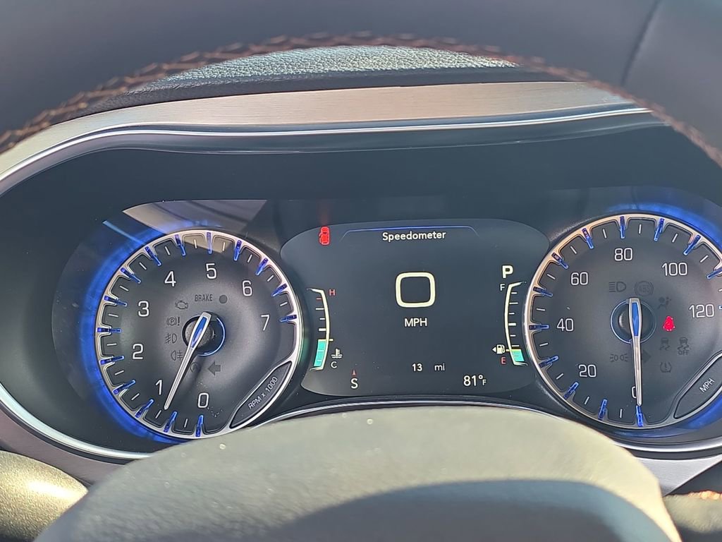 New 2026 Chrysler Pacifica Pinnacle image 15