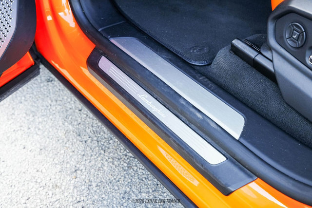 Used 2022 Lamborghini Urus image 24
