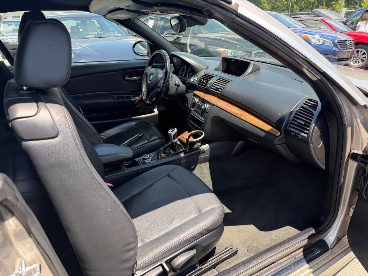 Used 2009 BMW 128i Convertible RWD image 13