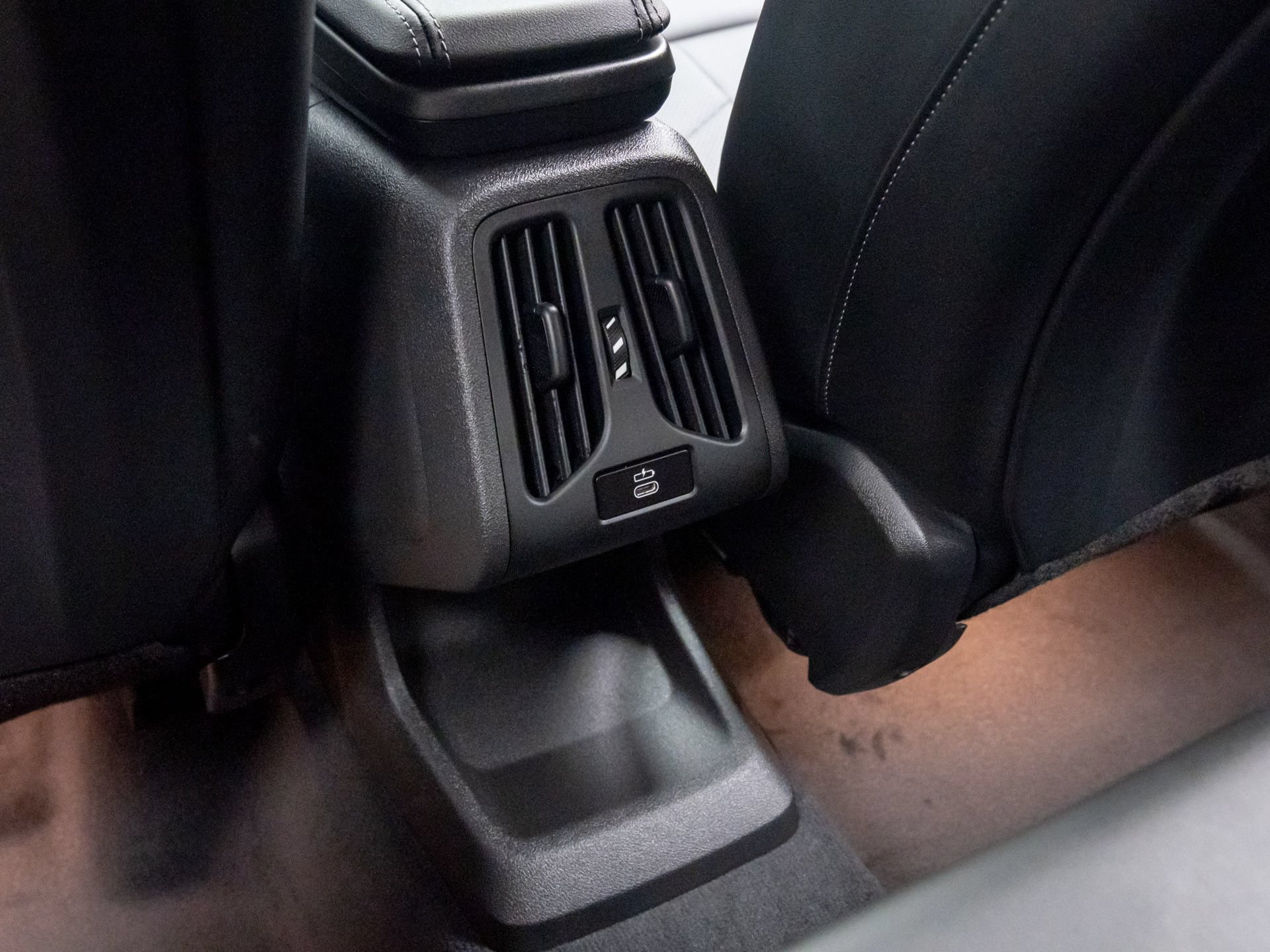 Certified 2026 BMW X1 xDrive28i AWD/4WD image 16