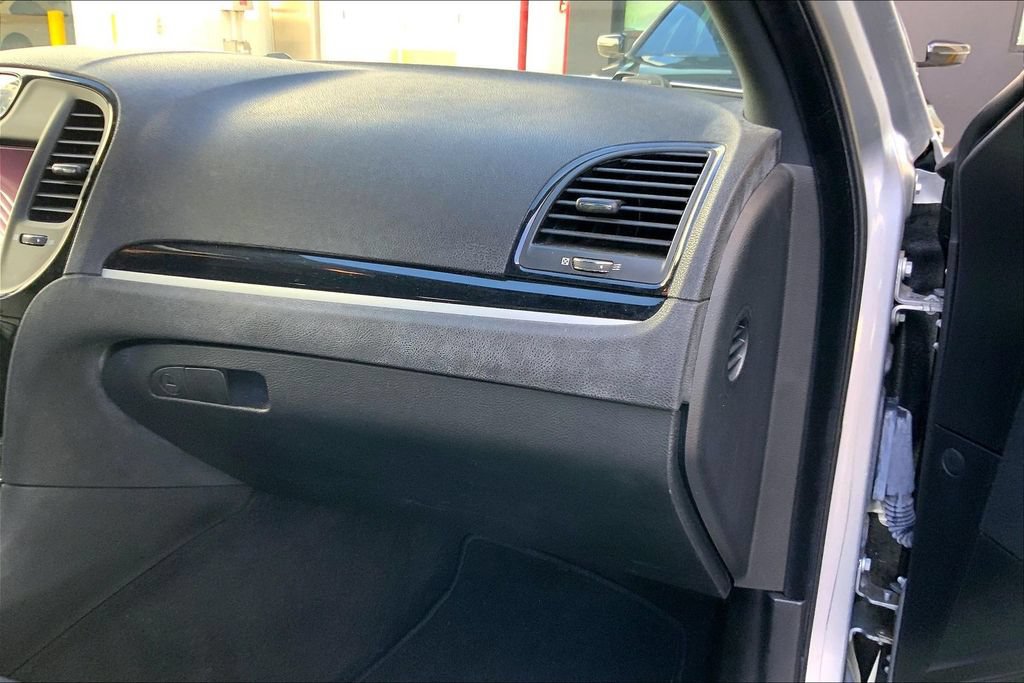Used 2022 Chrysler 300 S RWD image 15