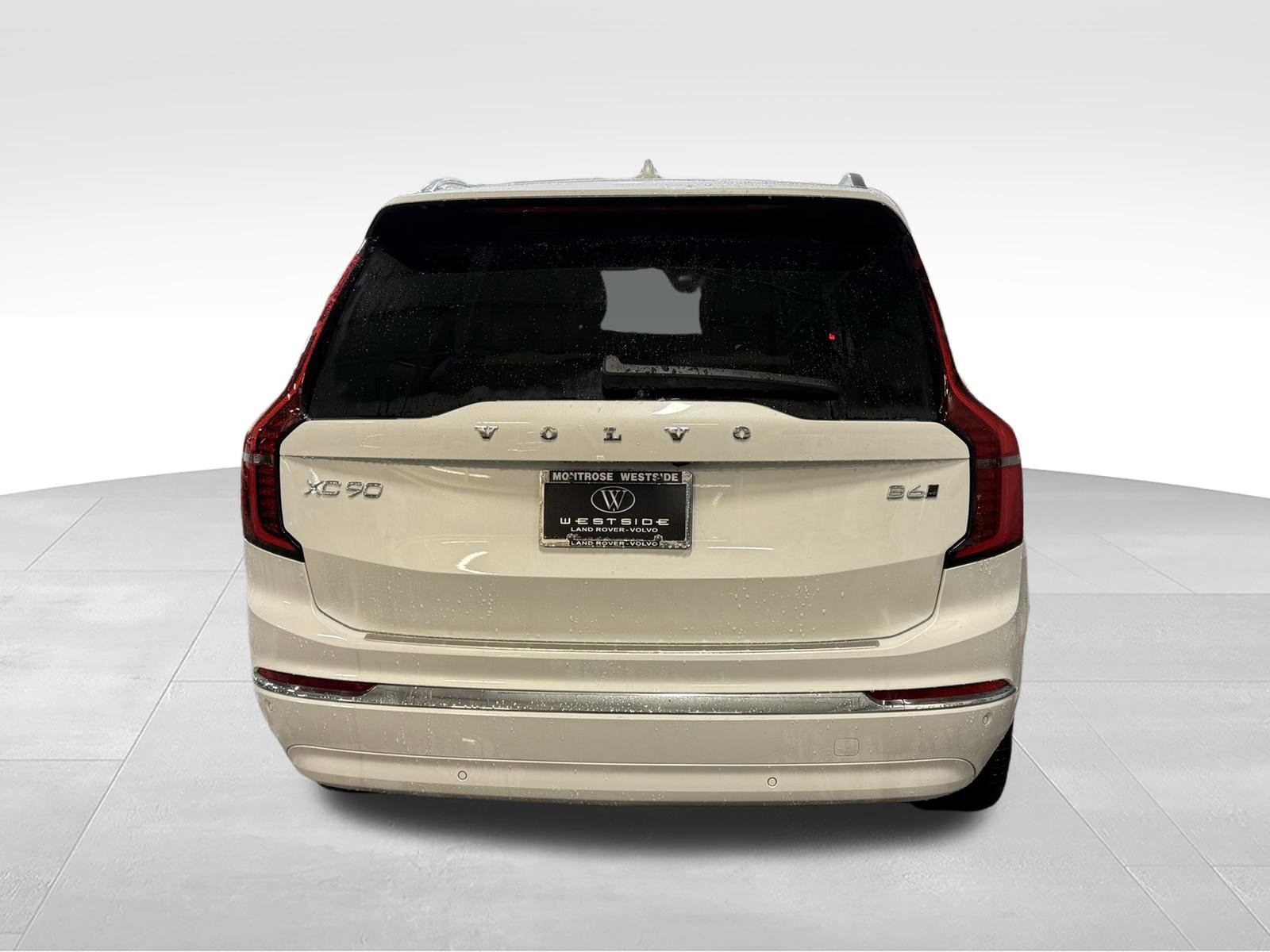 New 2026 Volvo XC90 B6 Plus w/ Protection Package Premier AWD/4WD image 4