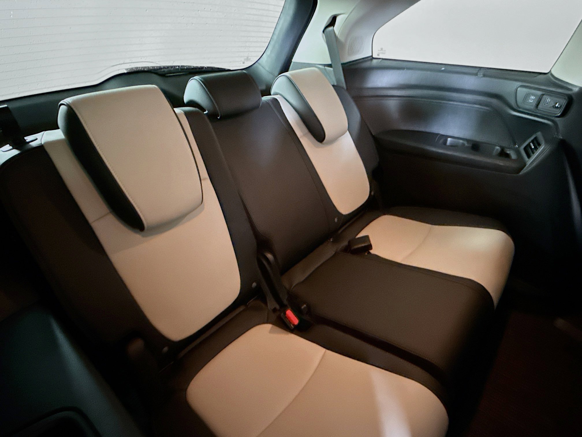 Certified 2025 Honda Odyssey Elite image 37