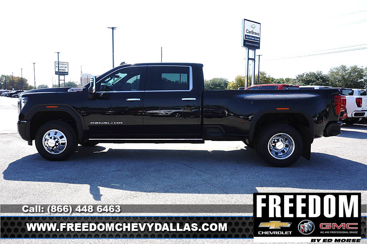 New 2026 GMC Sierra 3500 Denali w/ Denali Reserve Package AWD/4WD image 4
