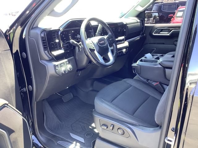 Used 2022 GMC Sierra 1500 Elevation w/ LPO, Elevation Black Package AWD/4WD image 7