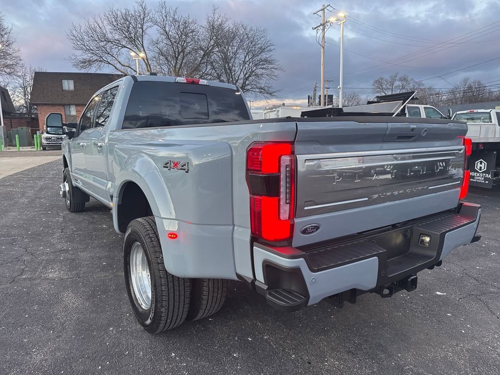 Used 2025 Ford F350 Platinum w/ Platinum Plus Package image 9