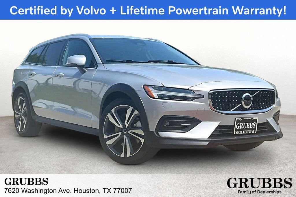 Used 2025 Volvo V60 B5 Cross Country Plus