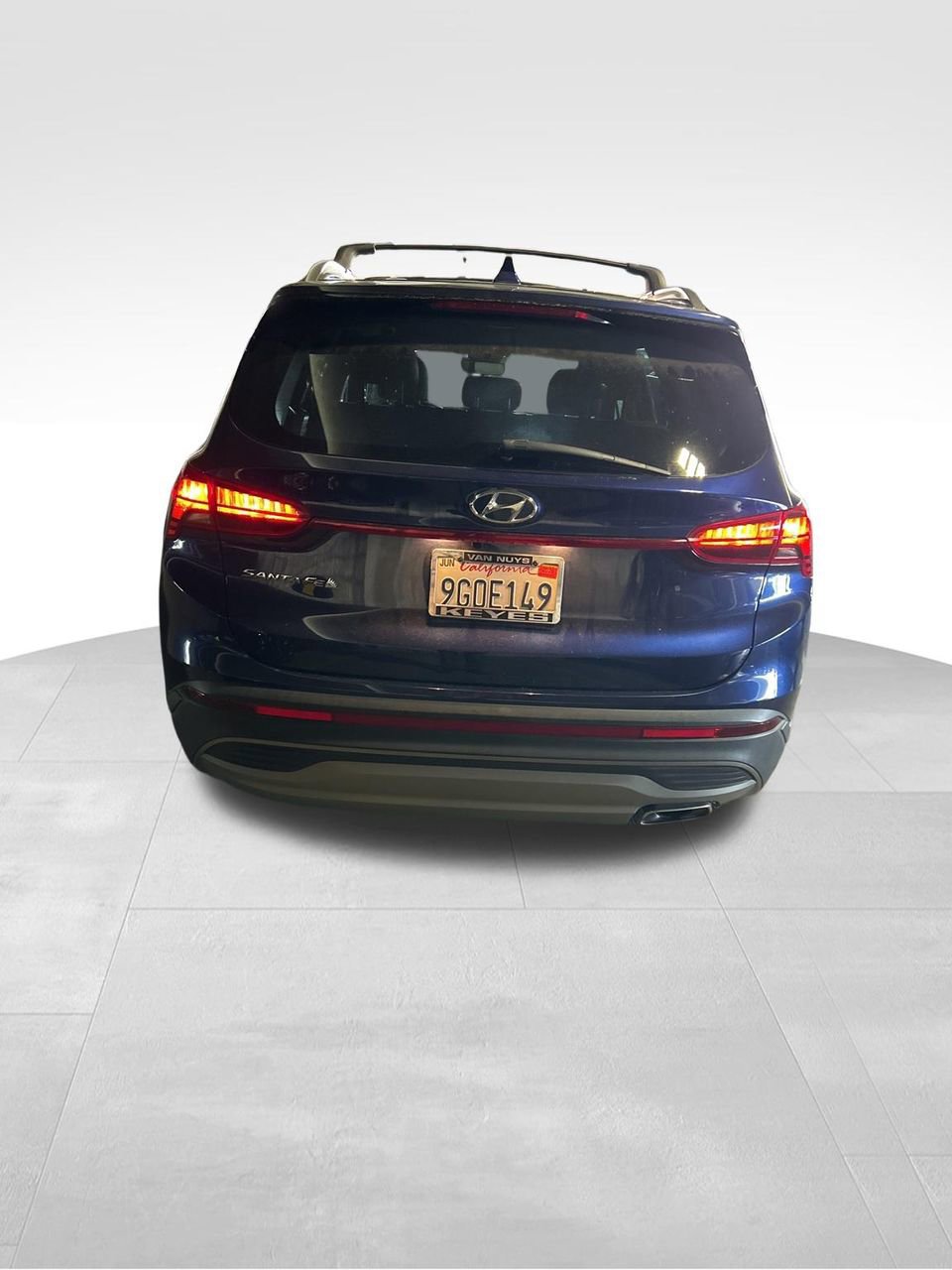 Used 2023 Hyundai Santa Fe SEL FWD image 4