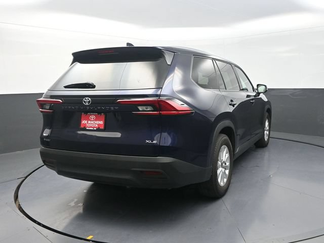 Used 2025 Toyota Grand Highlander AWD image 8
