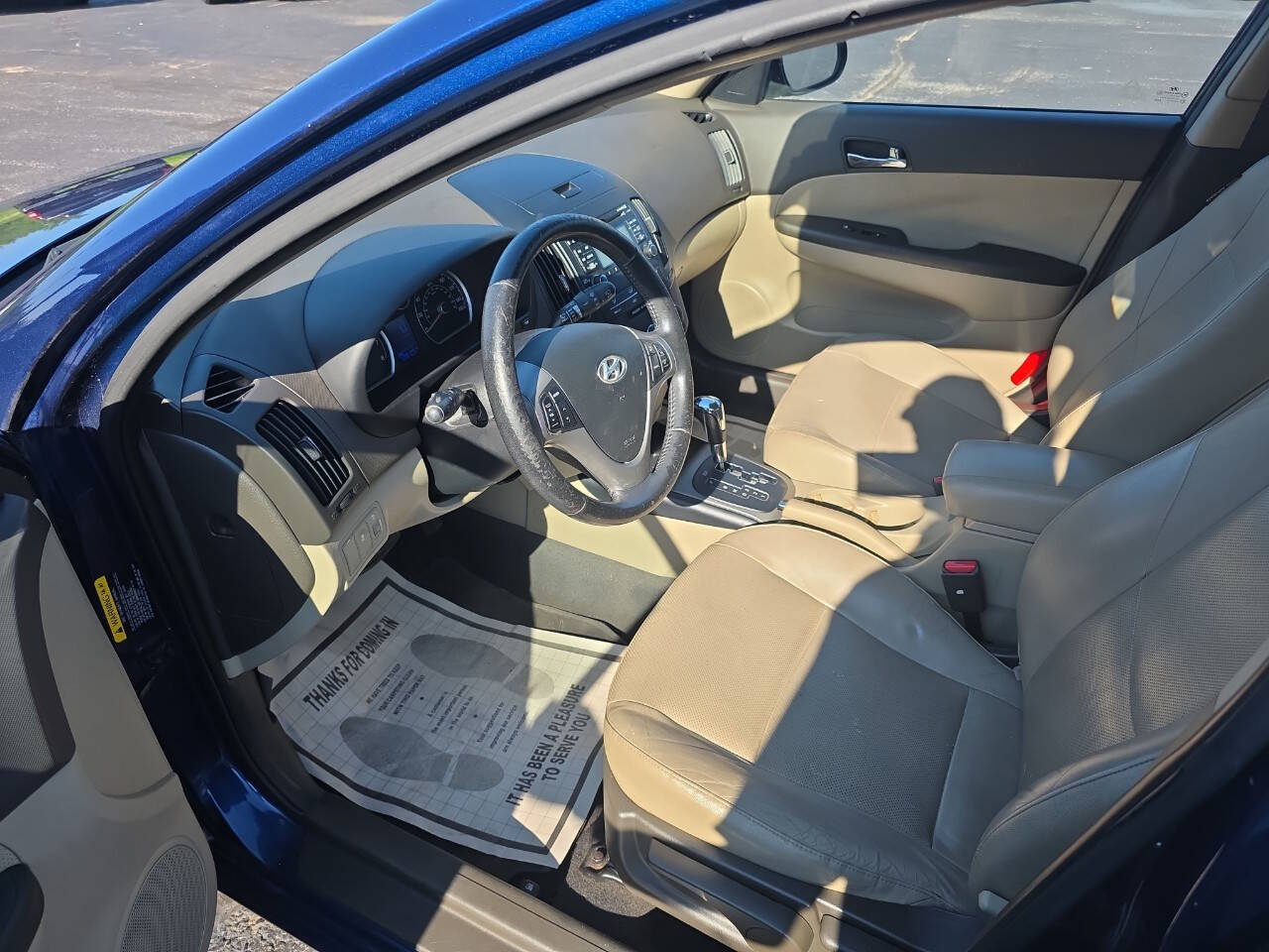Used 2012 Hyundai Elantra FWD image 10