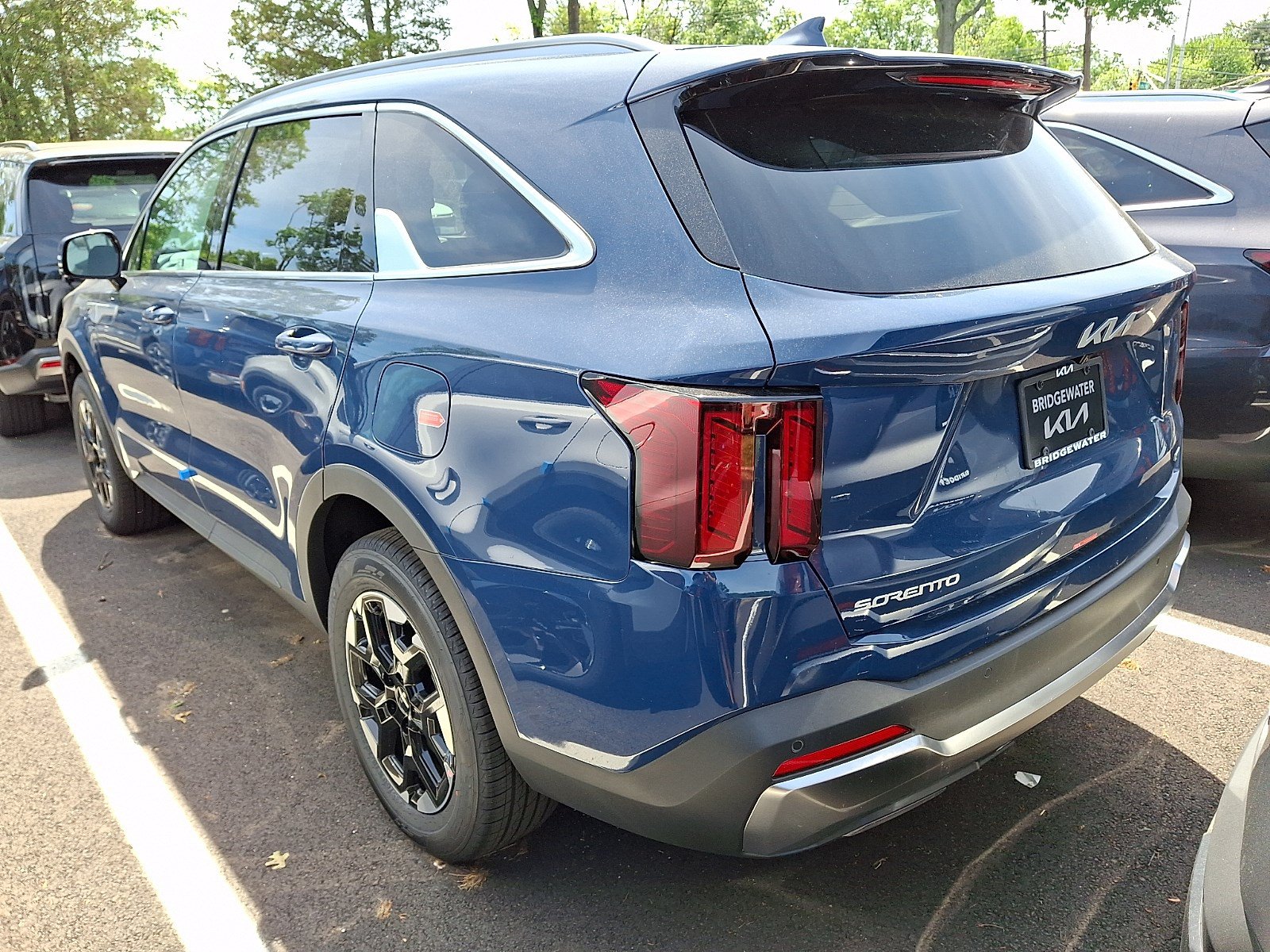 New 2026 Kia Sorento S AWD/4WD image 3