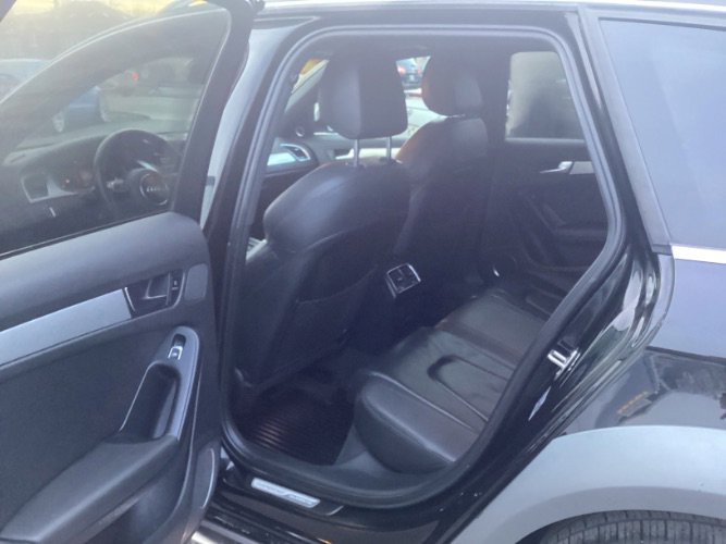 Used 2016 Audi A4 Premium Plus w/ Technology Package image 7