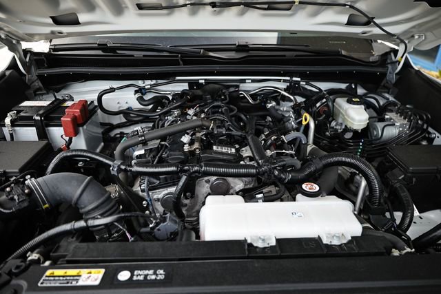 Used 2025 Toyota 4Runner SR5 image 30