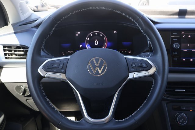 Used 2022 Volkswagen Taos SE image 19