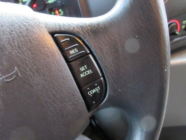Used 2013 Ford E-450 and Econoline 450 Super Duty w/ Shuttle Bus Prep Pkg image 13