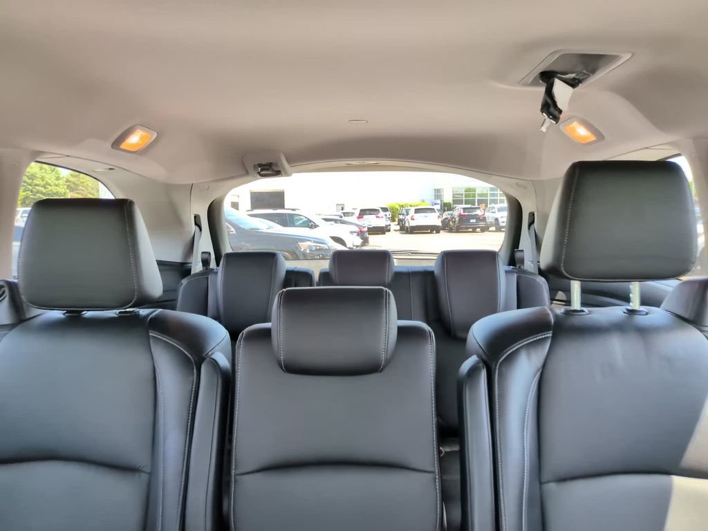 Used 2024 Honda Odyssey EX-L image 31