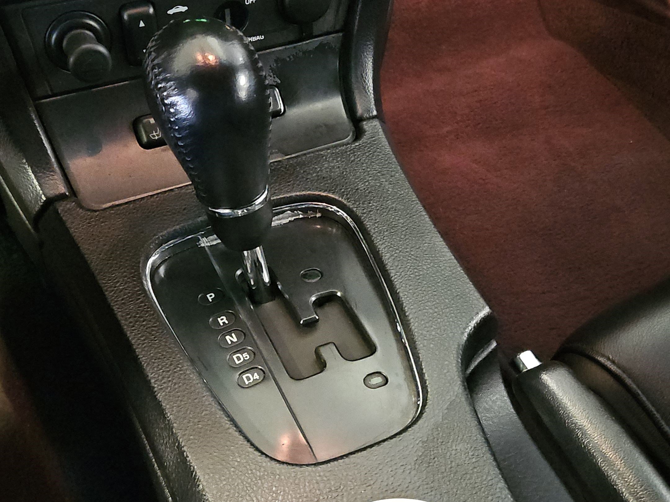 Used 2003 Ford Thunderbird image 26