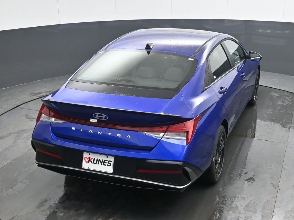 New 2026 Hyundai Elantra SEL Sport Premium FWD image 35