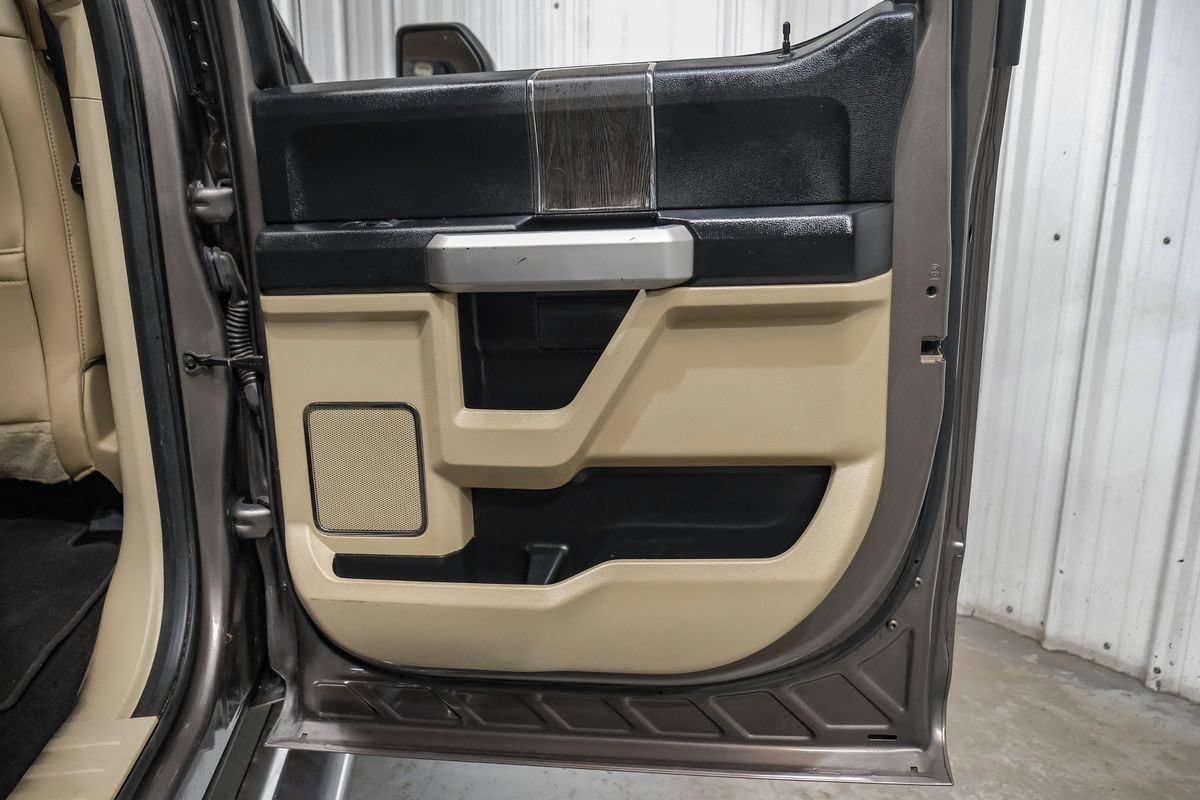 Used 2020 Ford F250 Lariat w/ Lariat Value Package AWD/4WD image 46