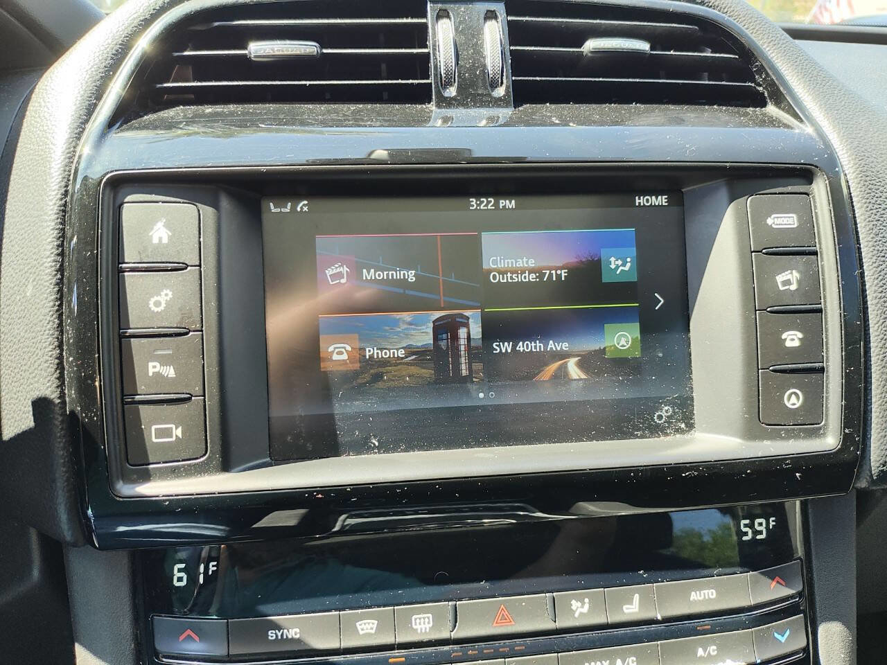 Used 2017 Jaguar F-PACE Premium AWD/4WD image 36